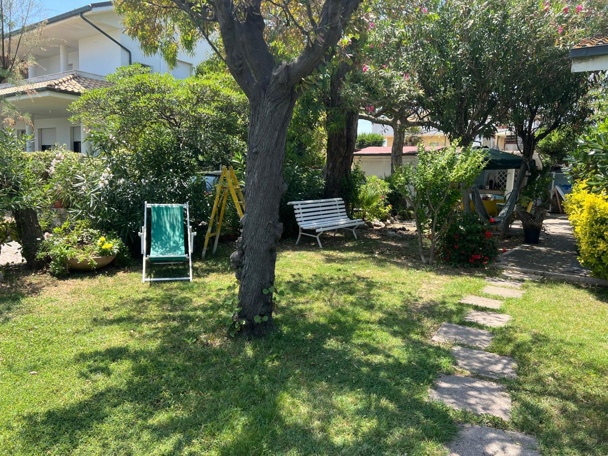B&B I Versi Del Mare Roseto Degli Abruzzi Exterior photo