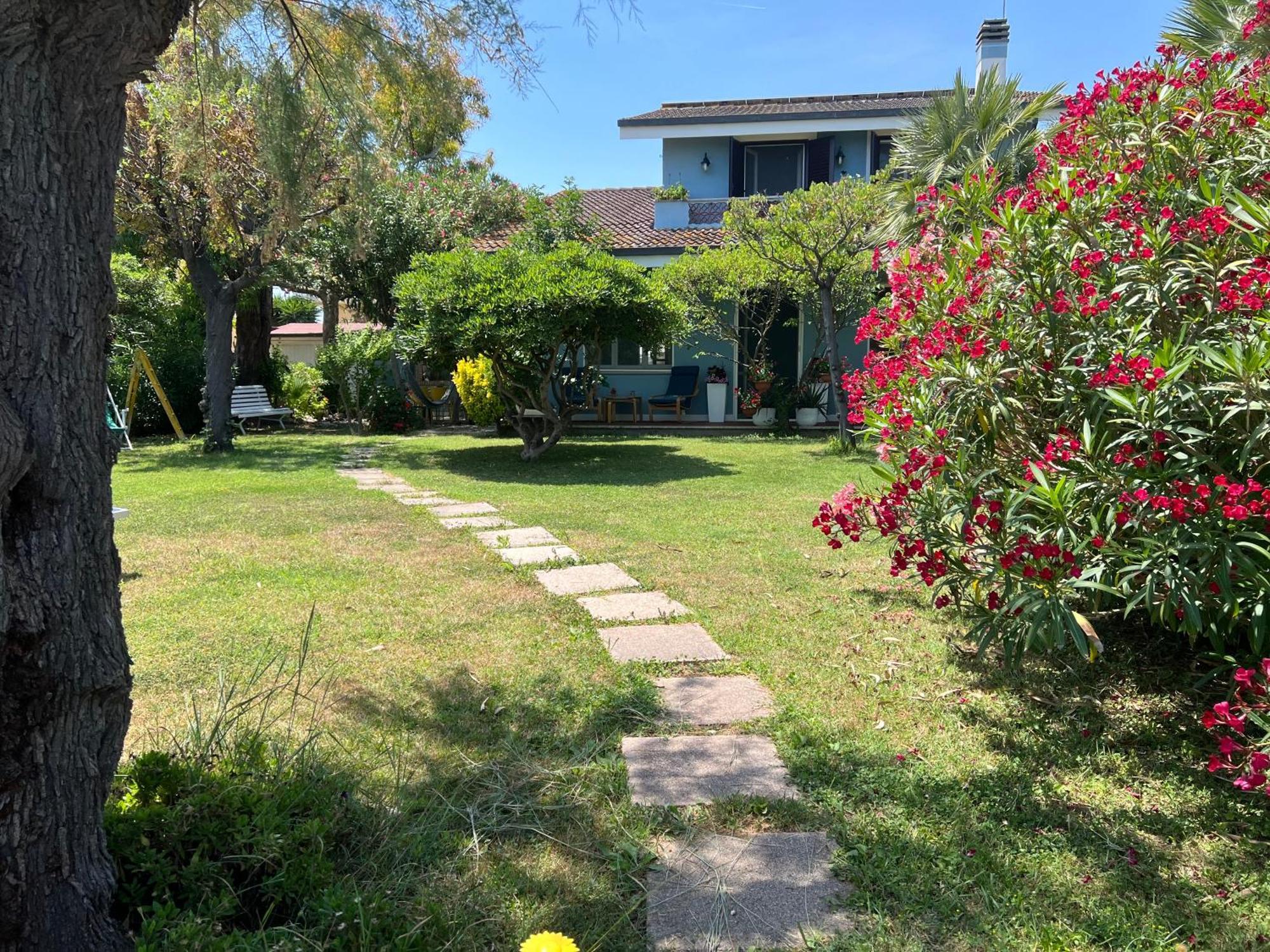 B&B I Versi Del Mare Roseto Degli Abruzzi Exterior photo